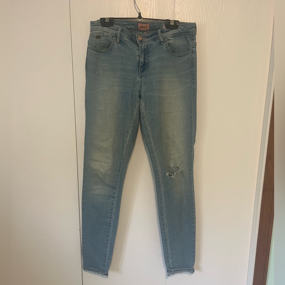 EUC | ONLY | Carmen Skinny Jeans